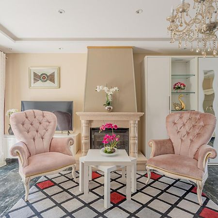 Villa Angelina Montevrain Bagian luar foto